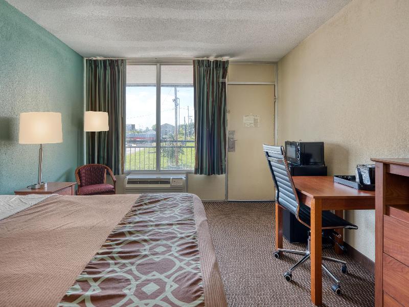 Surestay By Best Western Bowling Green North image