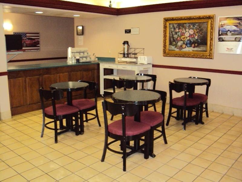 Country Hearth Inn Suites Bowling Green