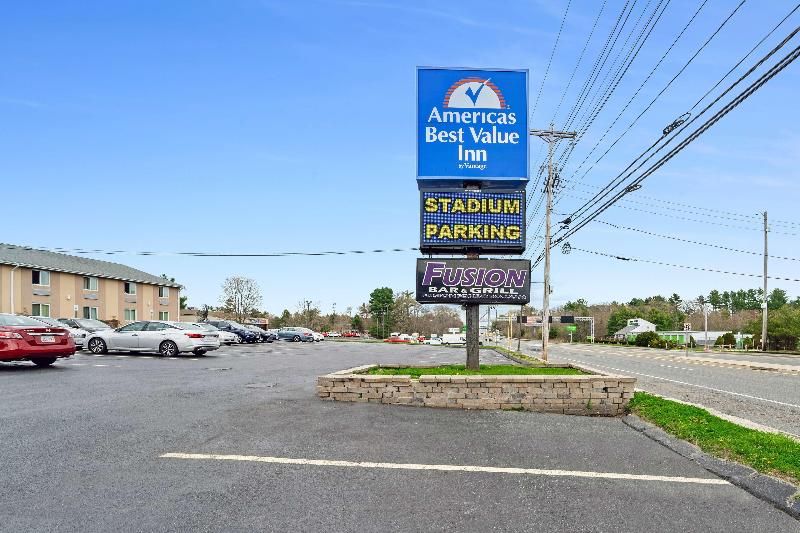 Americas Best Value Inn Foxboro image
