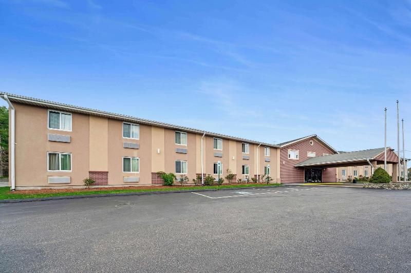 Americas Best Value Inn Foxboro image