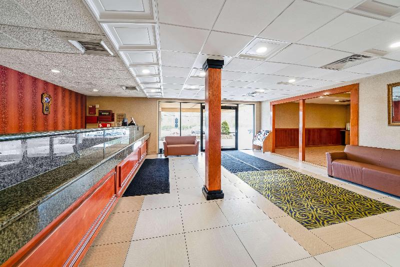 Americas Best Value Inn Foxboro image