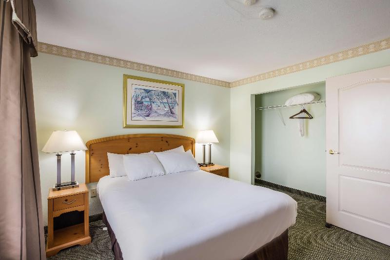 Americas Best Value Inn & Suites- Three Rivers image