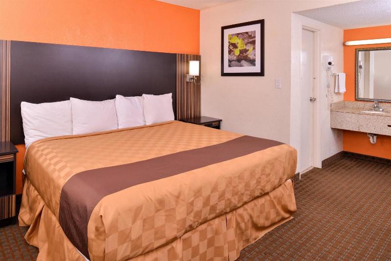 Americas Best Value Inn Ponca City photo 19