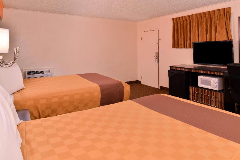 Americas Best Value Inn Ponca City photo 17