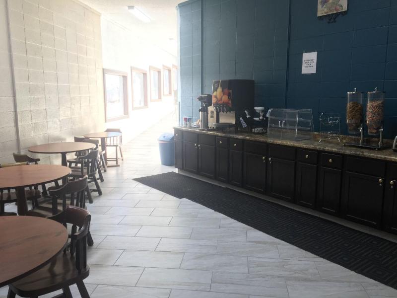 Americas Best Value Inn Faribault