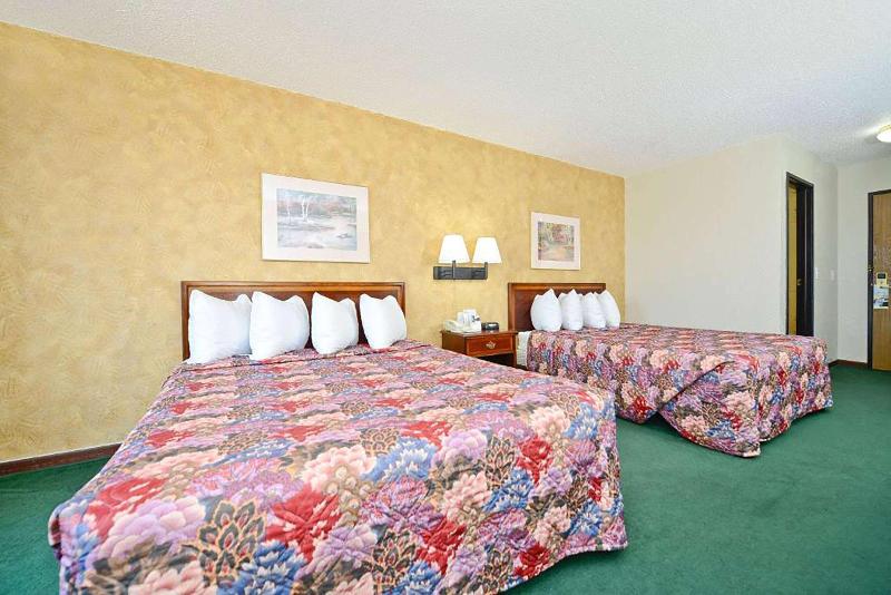 Days Inn by Wyndham Ozark Springfield image 10