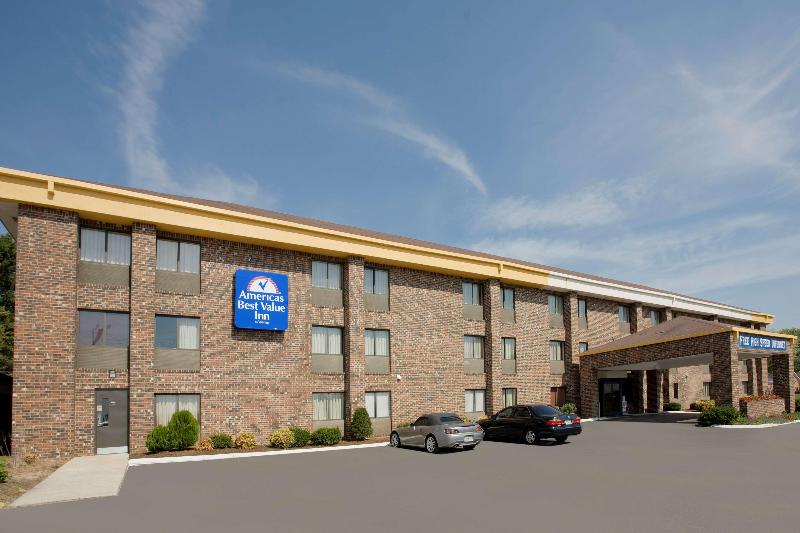 Americas Best Value Inn McMinnville image