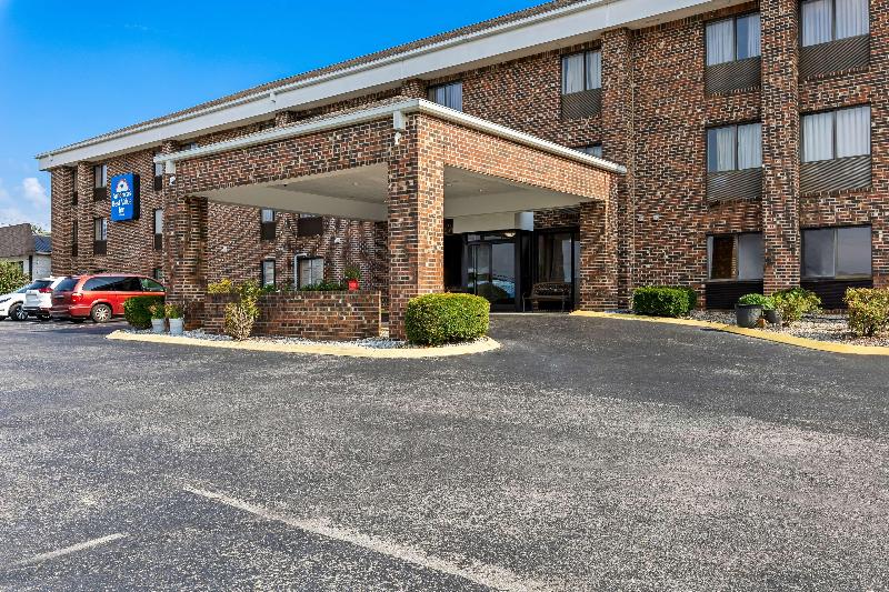 Americas Best Value Inn McMinnville image