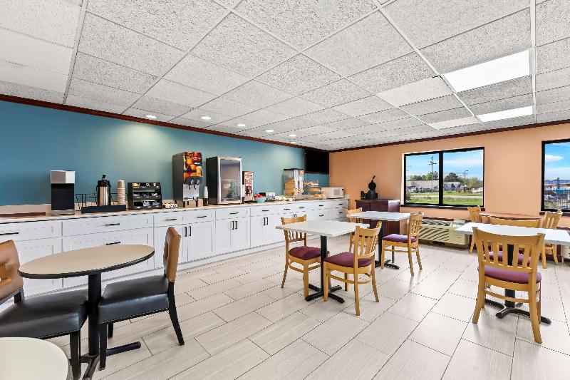 Americas Best Value Inn McMinnville image 3