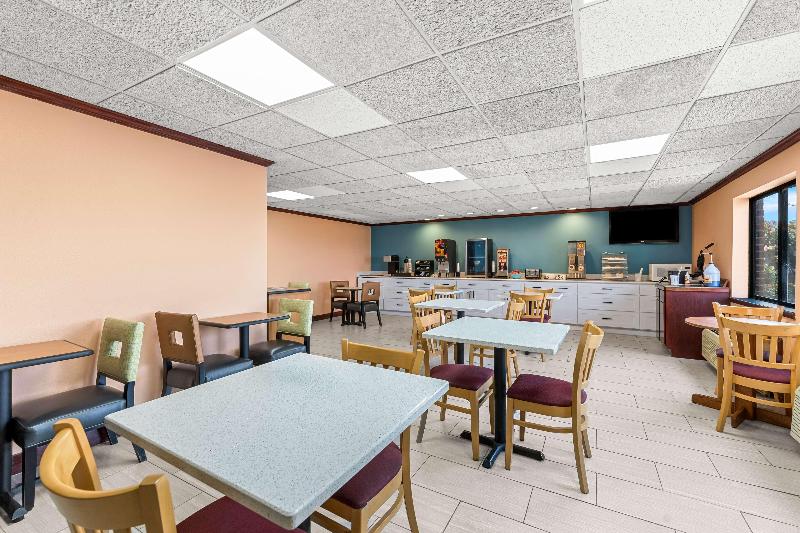 Americas Best Value Inn McMinnville image 5