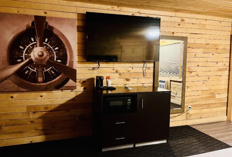 Americas Best Value Inn Wall image