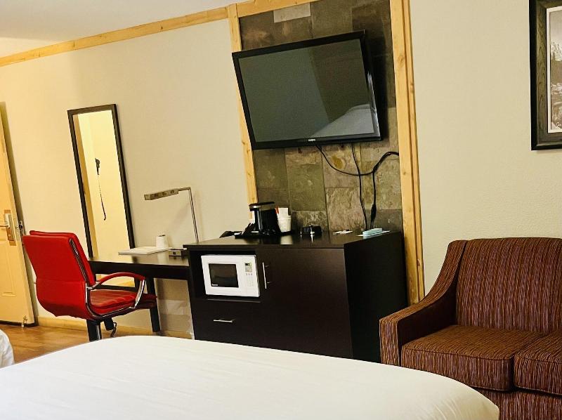 Americas Best Value Inn Wall image