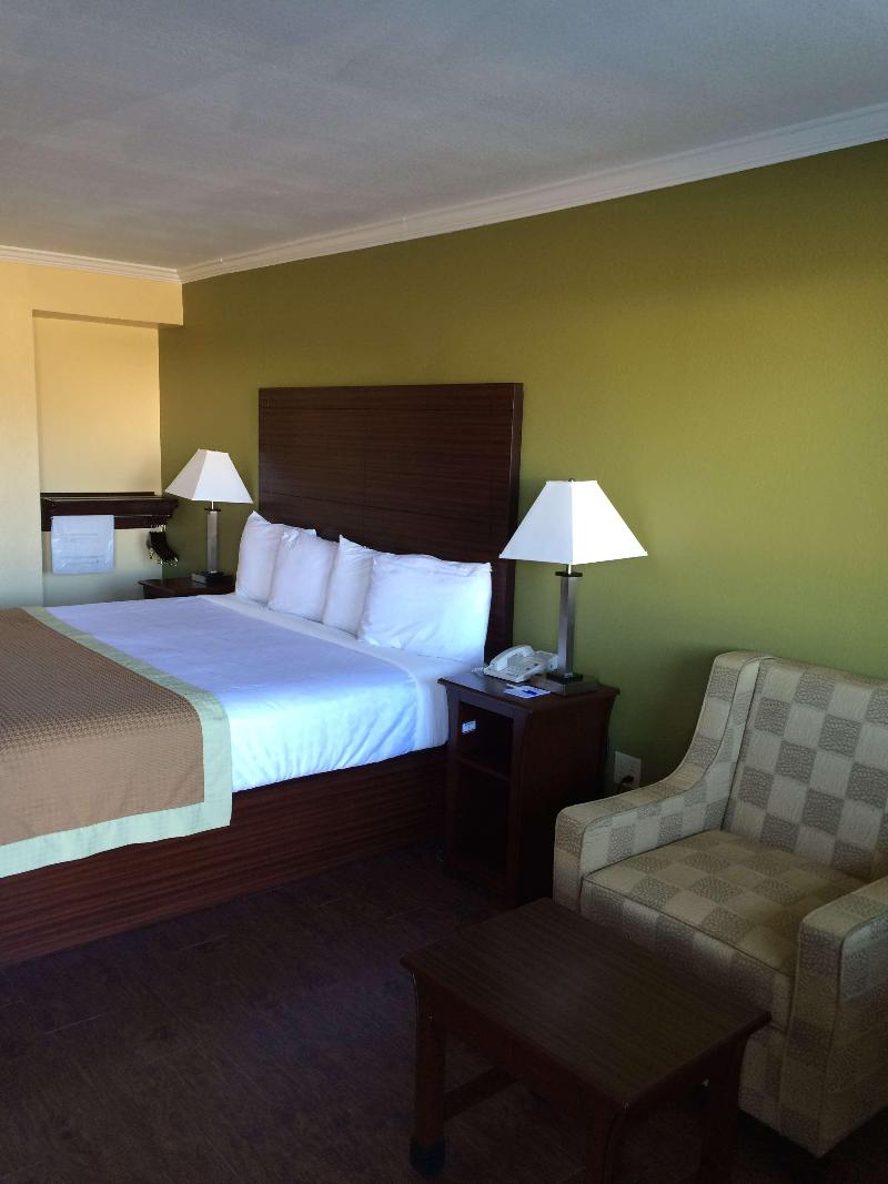 Americas Best Value Inn Suites Winona image