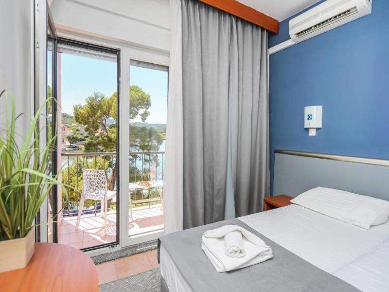 Hotel Lumbarda (New Management 2023) image