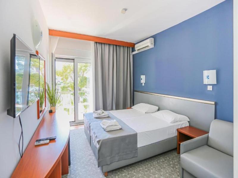 Hotel Lumbarda (New Management 2023) image
