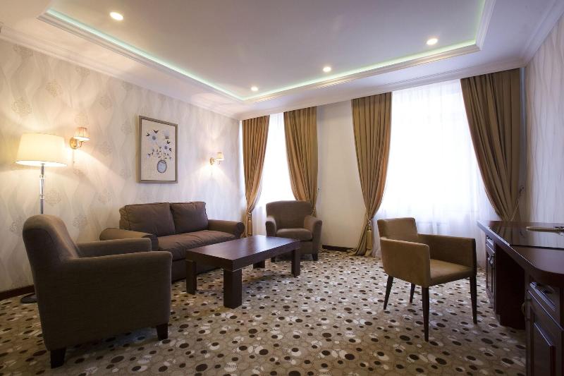 Central Hotel image