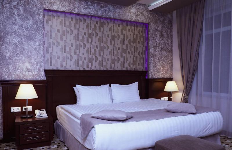 Central Hotel image