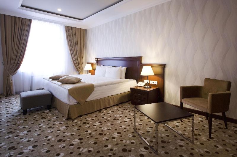 Central Hotel image
