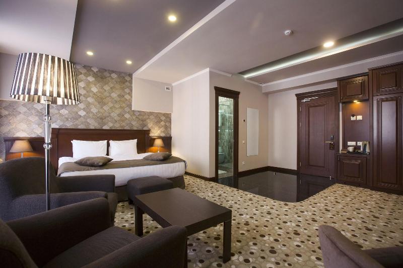 Central Hotel image