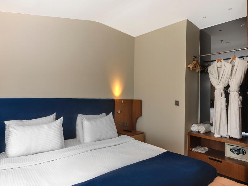 Redmont Hotel Nisantasi image