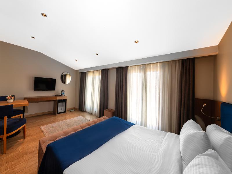 Redmont Hotel Nisantasi image
