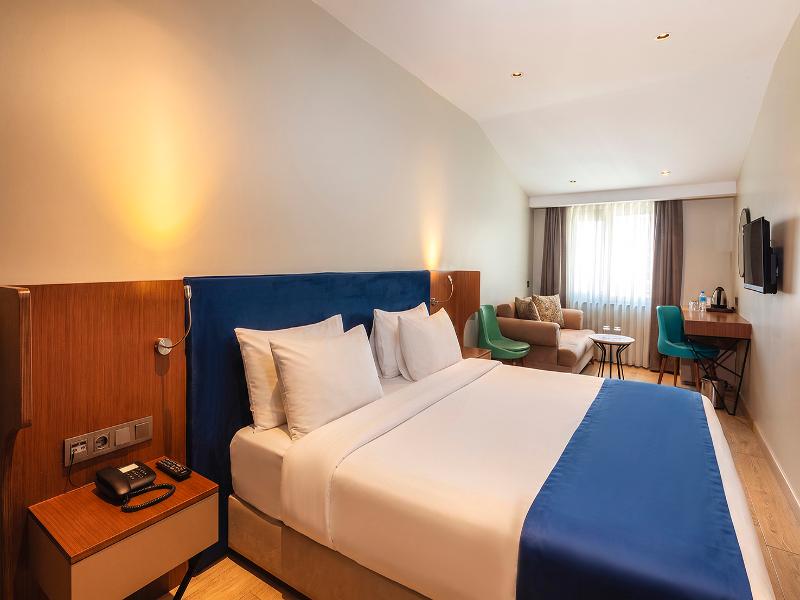 Redmont Hotel Nisantasi image