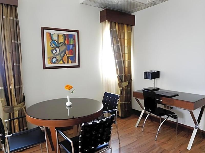 Down Town Plaza Hotel Apartments image
