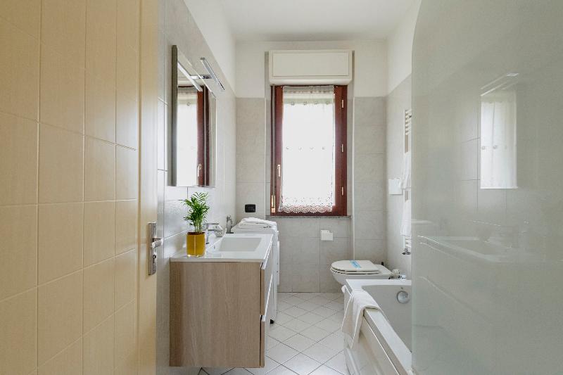 HQ Aparthotel Milano Inn – Smart Suites image