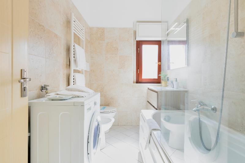 HQ Aparthotel Milano Inn – Smart Suites image
