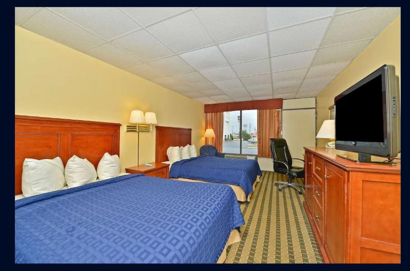Americas Best Value Inn Hillsboro image