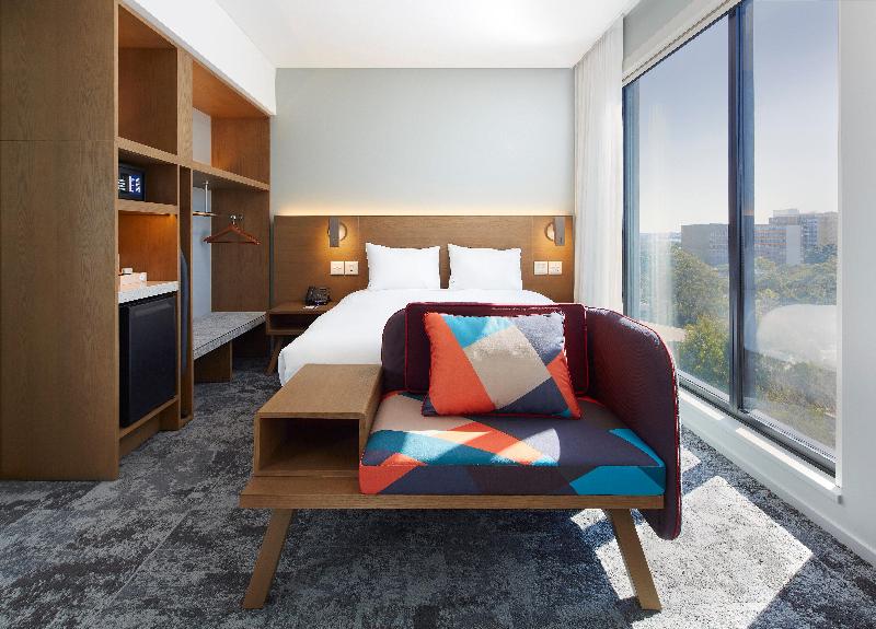Holiday Inn Express Sydney Airport image