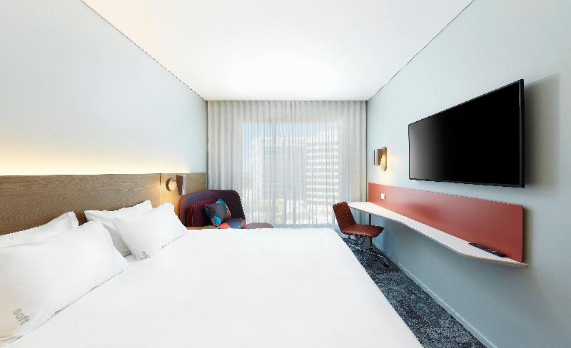 Holiday Inn Express Sydney Airport image