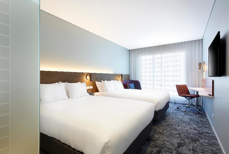 Holiday Inn Express Sydney Airport image