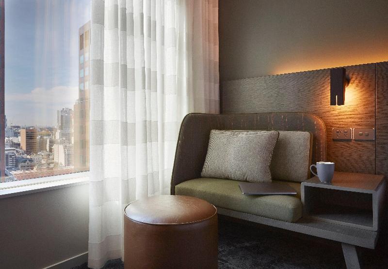 Holiday Inn Express Melbourne Southbank image