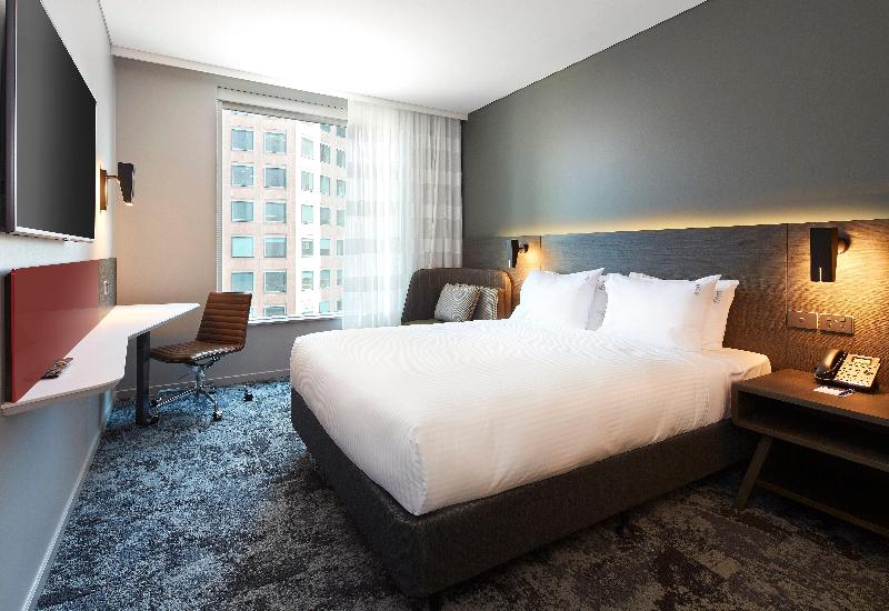 Holiday Inn Express Melbourne Southbank image