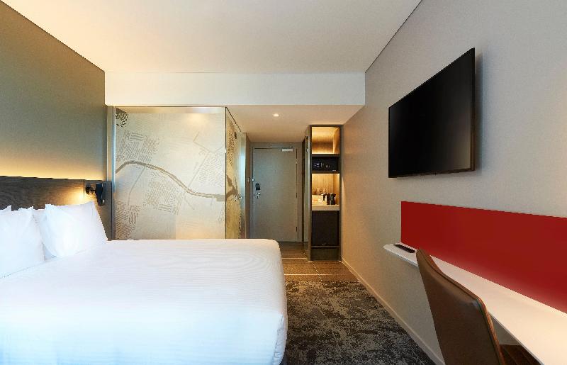 Holiday Inn Express Melbourne Southbank image