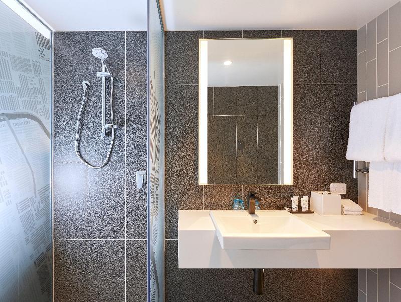 Holiday Inn Express Melbourne Southbank image