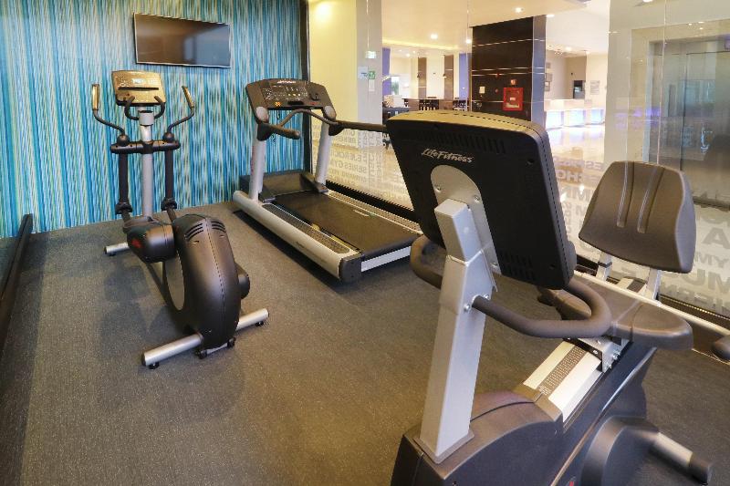 Holiday Inn Express Tuxpan image