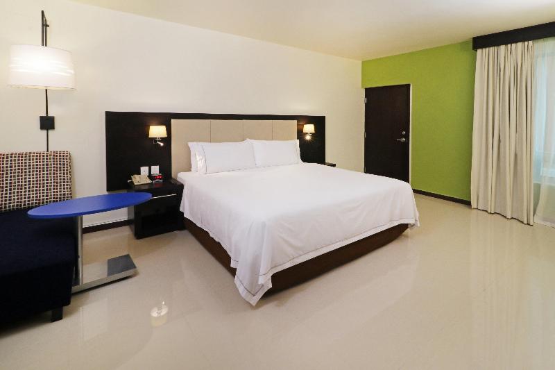 Holiday Inn Express Tuxpan photo 22