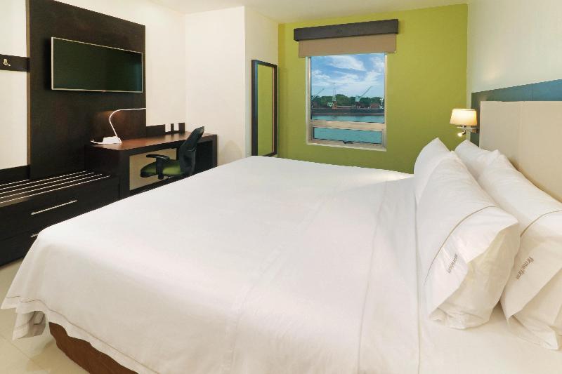 Holiday Inn Express Tuxpan photo 23