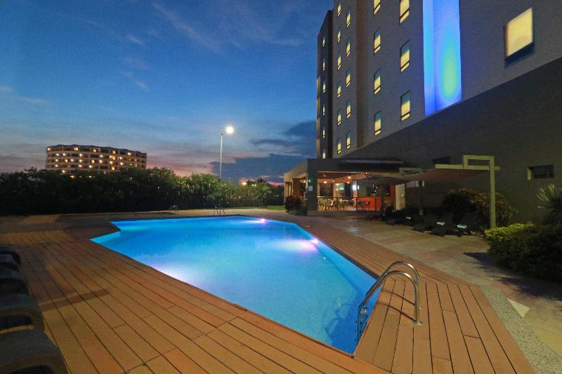 Holiday Inn Express Tuxpan image