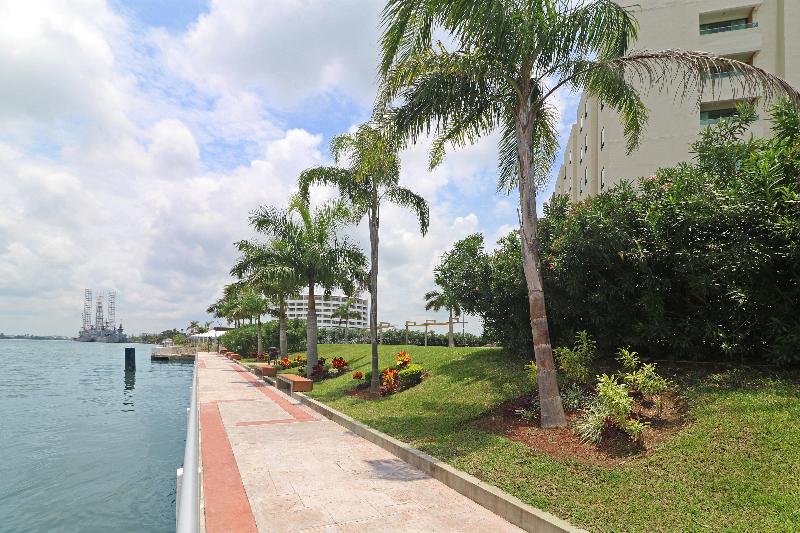 Holiday Inn Express Tuxpan image