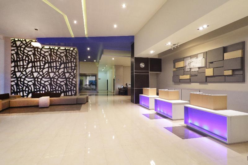 Holiday Inn Express Tuxpan image