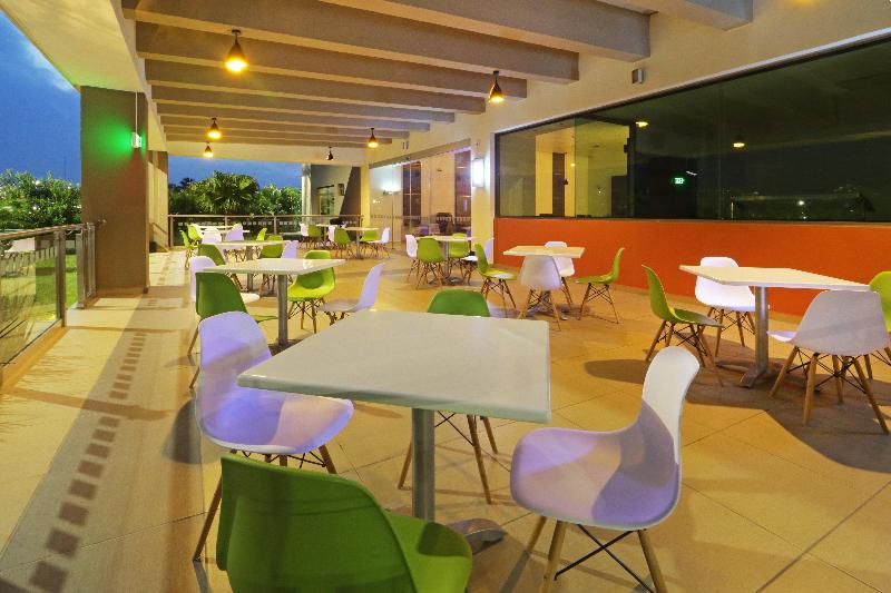 Holiday Inn Express Tuxpan image