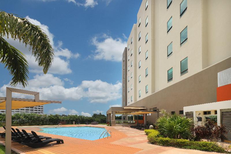 Holiday Inn Express Tuxpan image