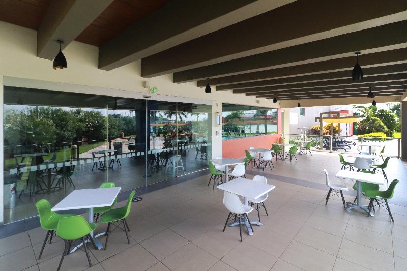 Holiday Inn Express Tuxpan image