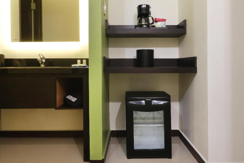 Holiday Inn Express Tuxpan image