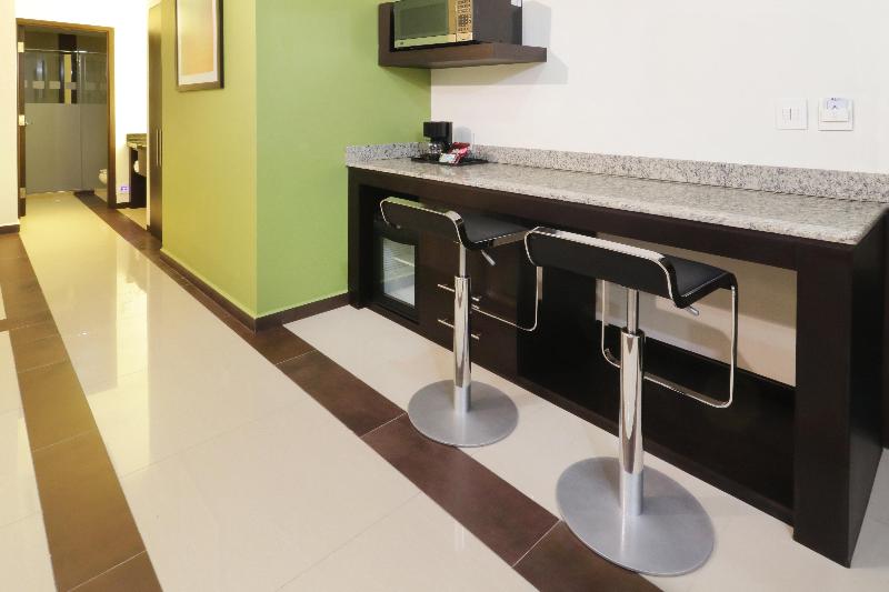 Holiday Inn Express Tuxpan image