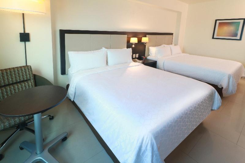 Holiday Inn Express Tuxpan image