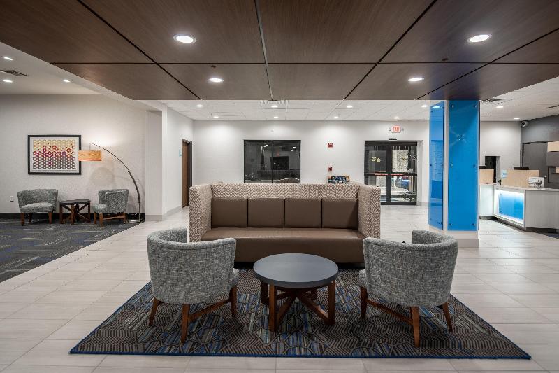 Holiday Inn Express & Suites N Waco Area - West image